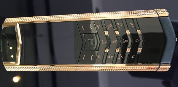 Điện thoại Vertu Signature S Clous de Paris Red Gold