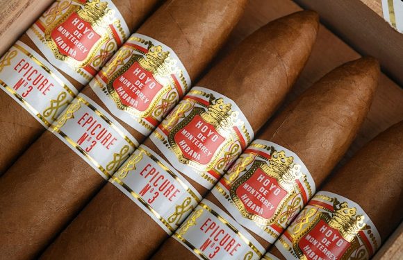 Xì gà Cuba Hoyo de Monterrey Epicure No.3 hộp 25 điếu