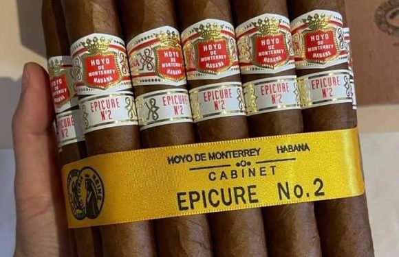 Xì gà Cuba Hoyo de Monterrey Epicure No. 2 (Hộp 15, 25 và 50 điếu)