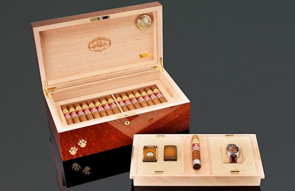 Bộ quà kỷ niệm ấn tượng từ Pacific Cigar Co. Ltd