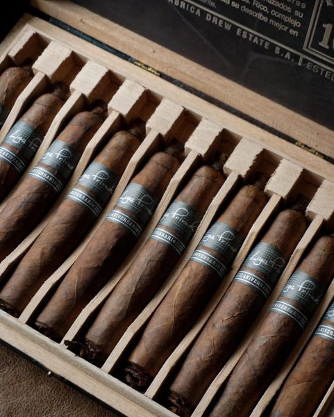 Liga Privada 10 Year Aniversario hộp 10 điếu