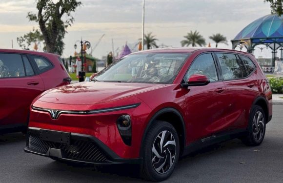 Đánh giá VinFast Limo Green – Xe điện dịch vụ 7 chỗ