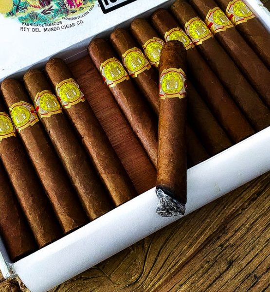 Review xì gà El Rey del Mundo Choix Supreme