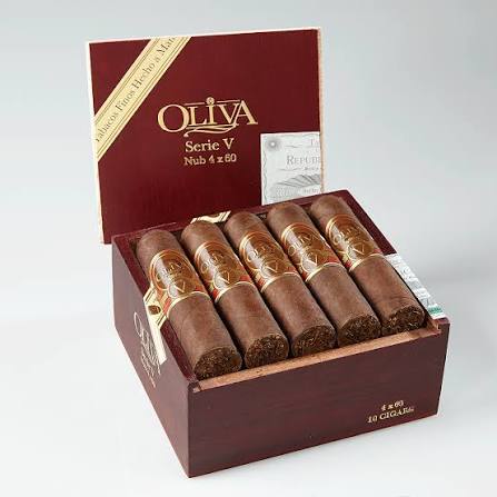Oliva Serie V Nub 460 – Short gordo độc đáo, full body Nicaragua Oliva Serie V Nub 460 hộp 10 điếu