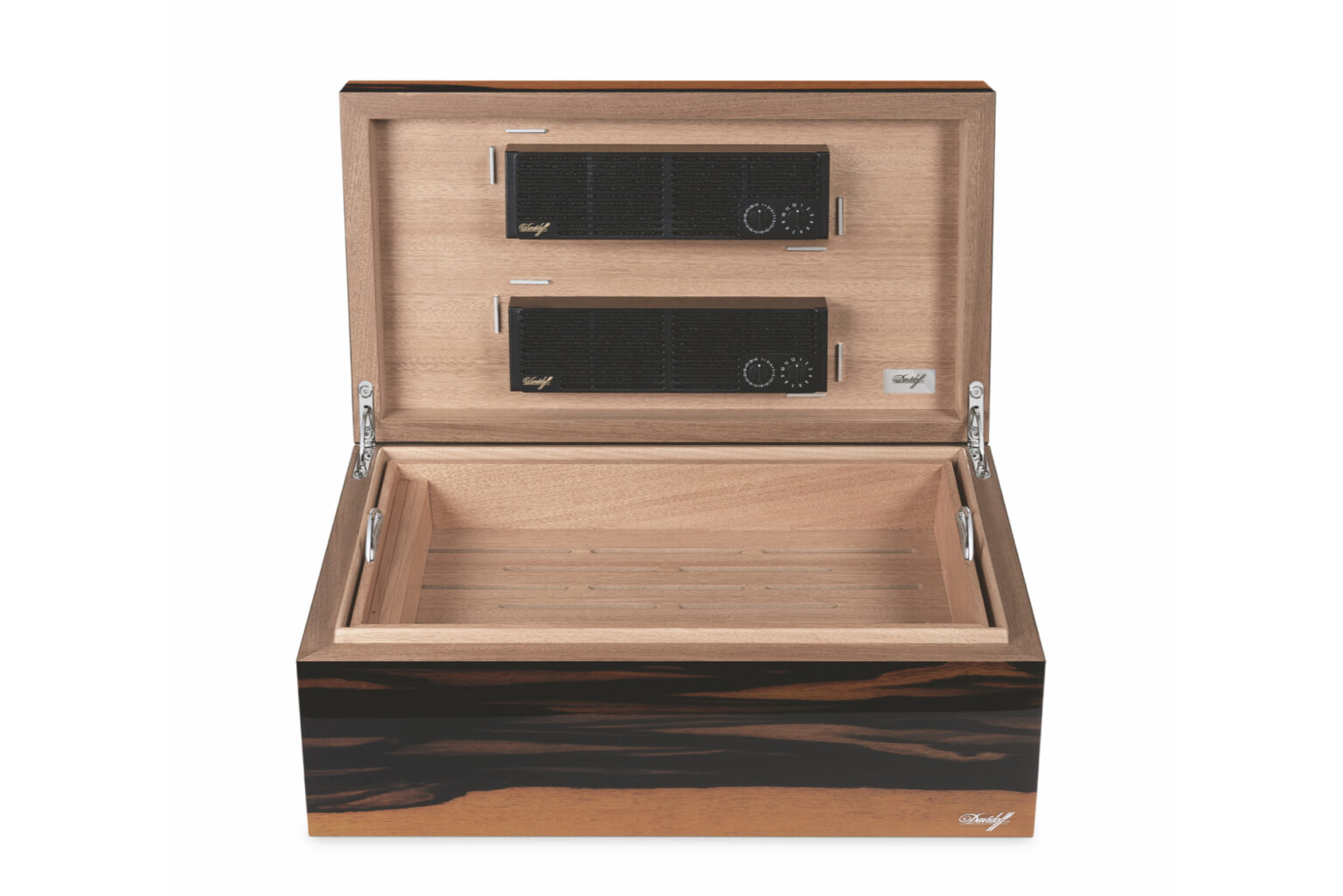 Davidoff Grande Humidors – Tủ giữ ẩm siêu cấp chính thức lên kệ