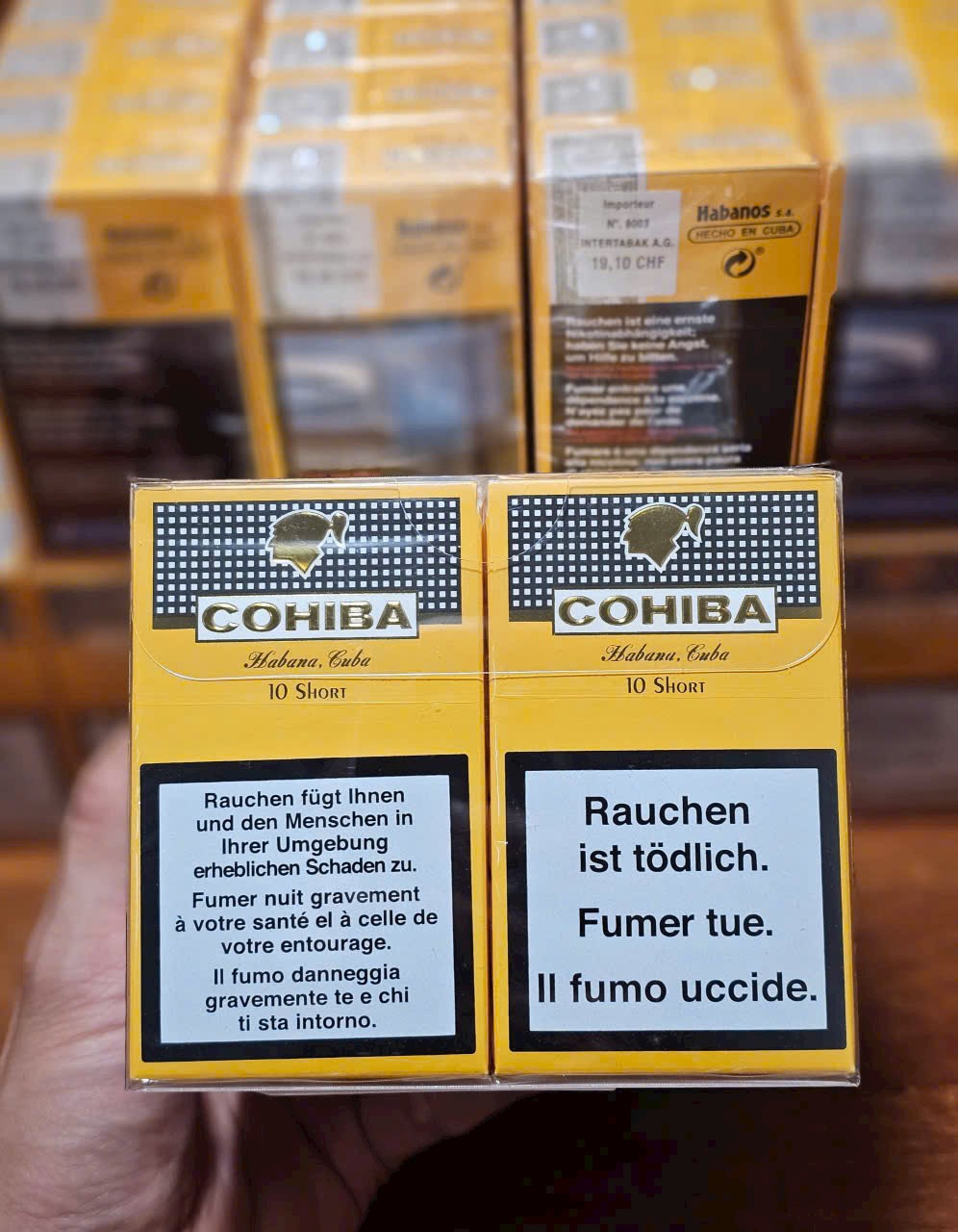 Cohiba Short Thụy Sĩ