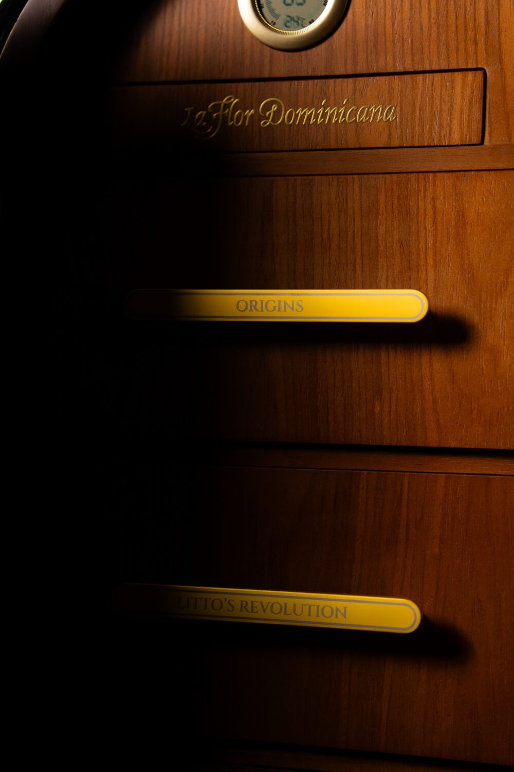 Siêu Tủ Ẩm La Flor Dominicana Espejo de Litto Humidor