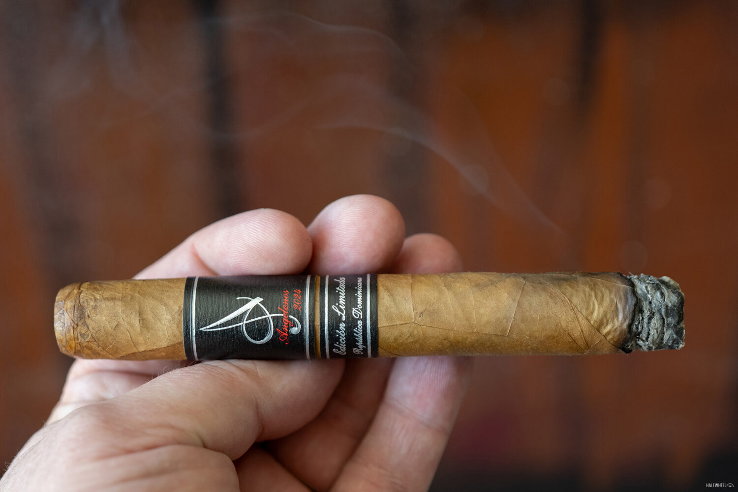 Đánh Giá Xì Gà Angelenos Toro | Promethean & Fuente