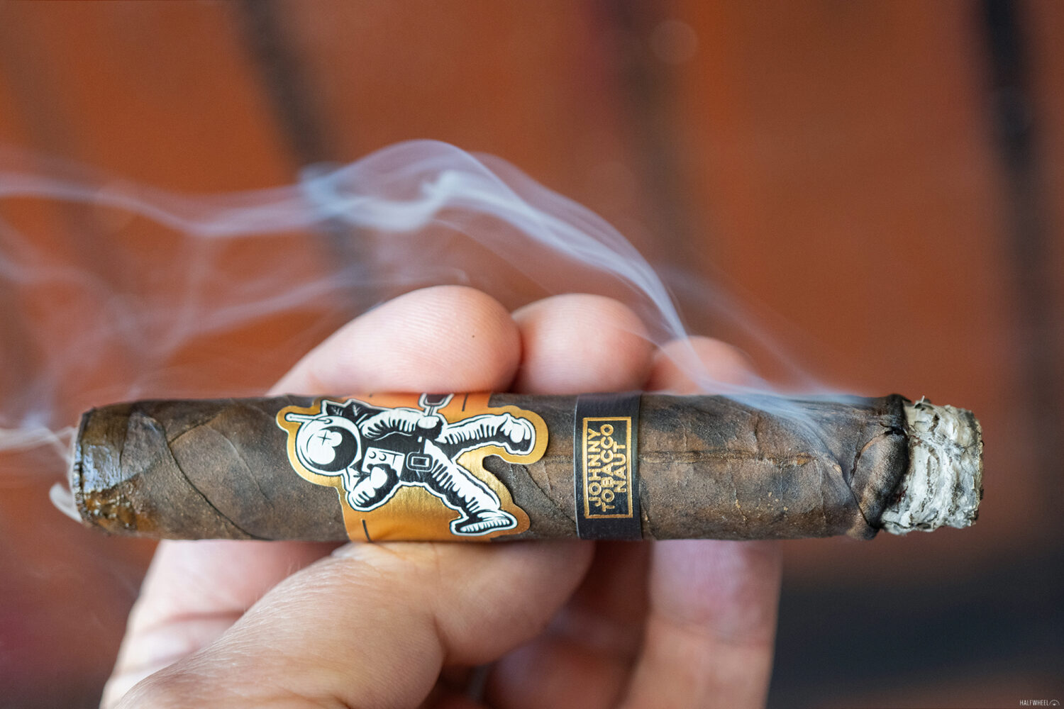 Đánh Giá Room101 Johnny Tobacconaut Maduro Robusto